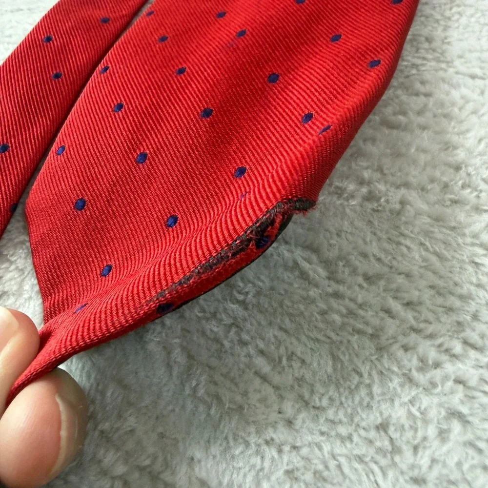 Brooks Brothers good threading